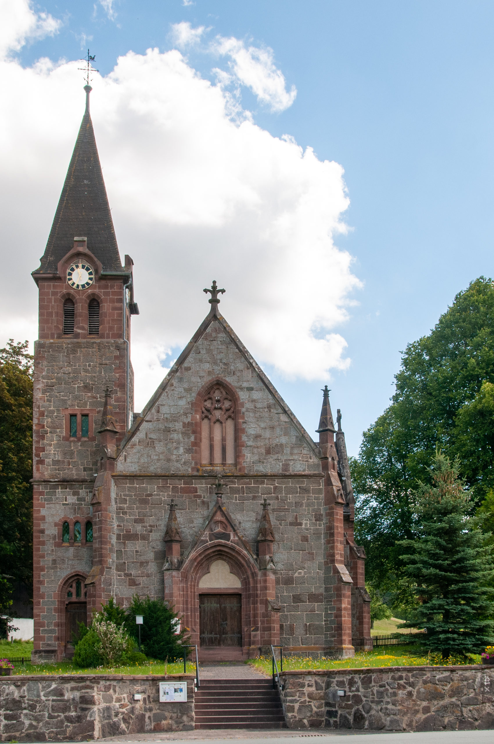 Alleringhausen, Louis-Peter-Kirche